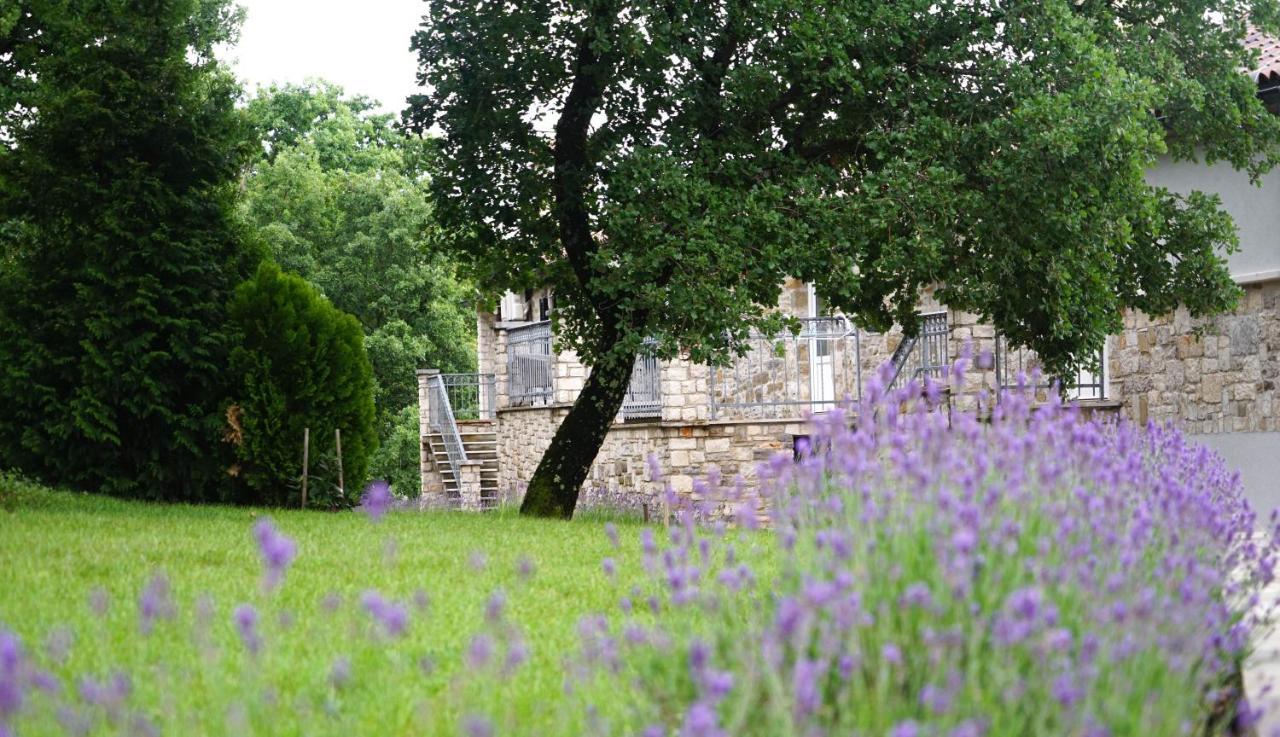 Stancija Ruseti Bed & Breakfast Oprtalj ภายนอก รูปภาพ