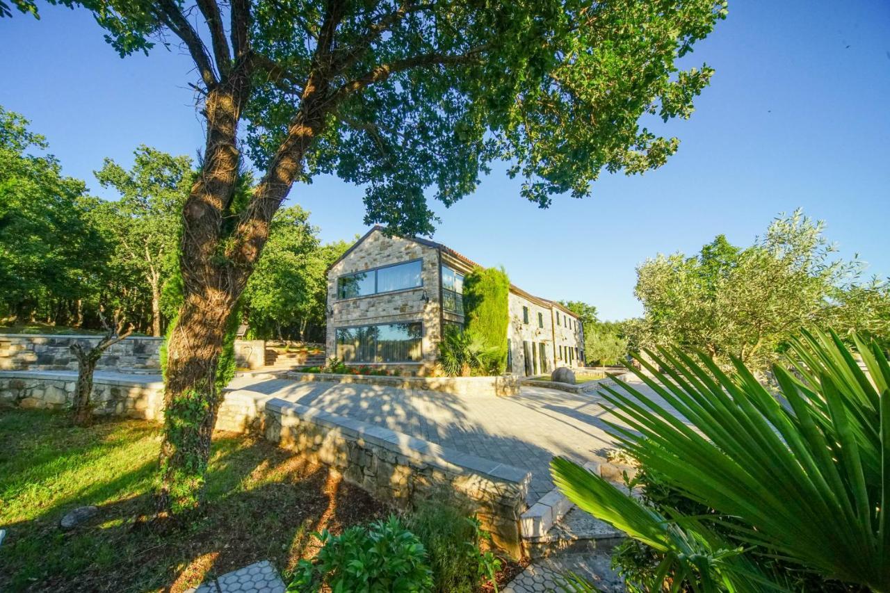 Stancija Ruseti Bed & Breakfast Oprtalj ภายนอก รูปภาพ