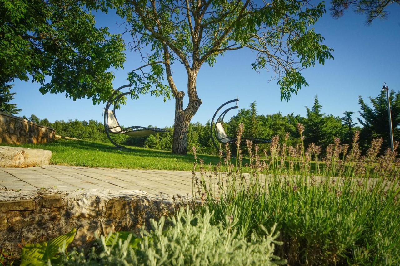 Stancija Ruseti Bed & Breakfast Oprtalj ภายนอก รูปภาพ
