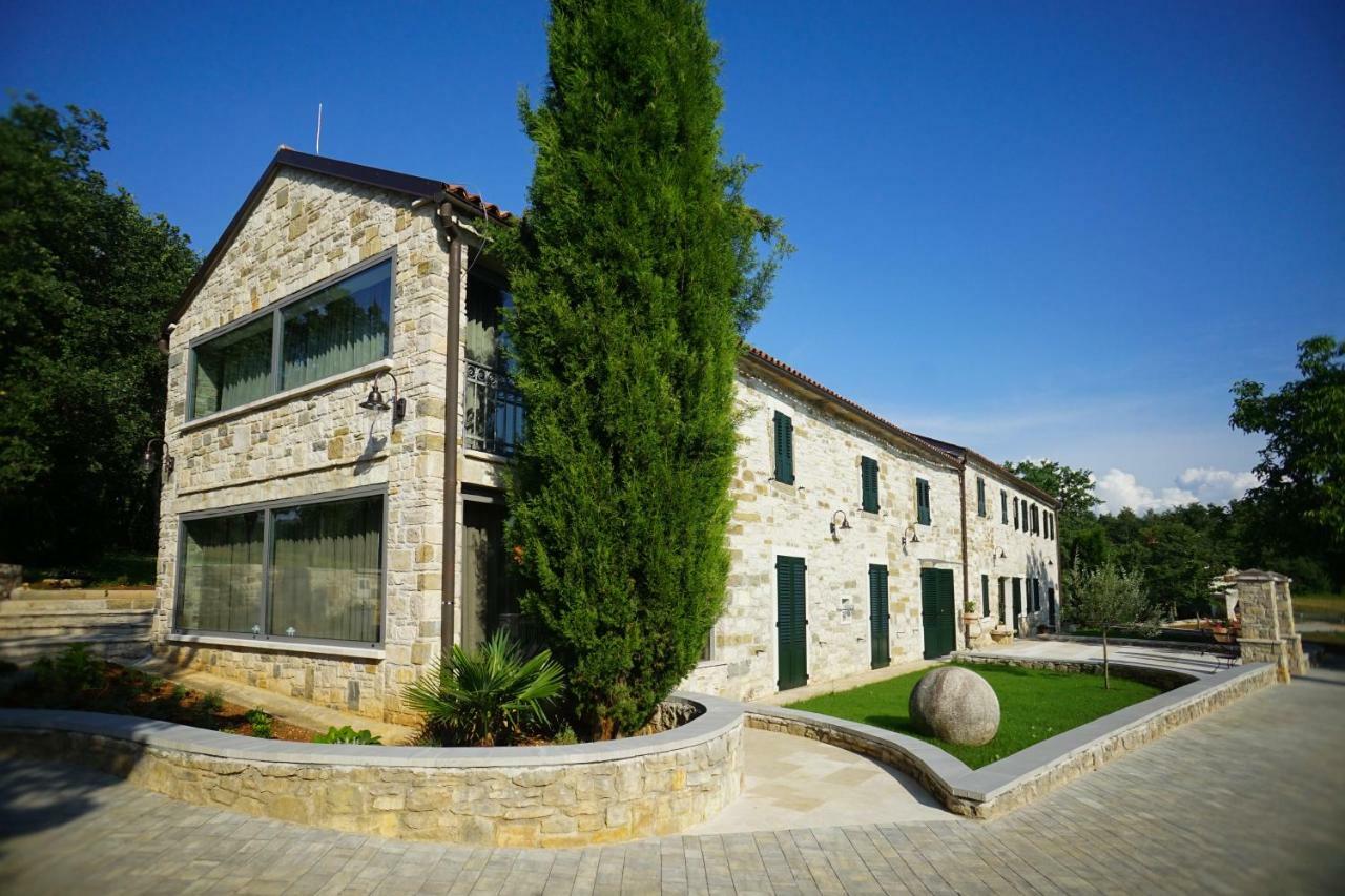 Stancija Ruseti Bed & Breakfast Oprtalj ภายนอก รูปภาพ