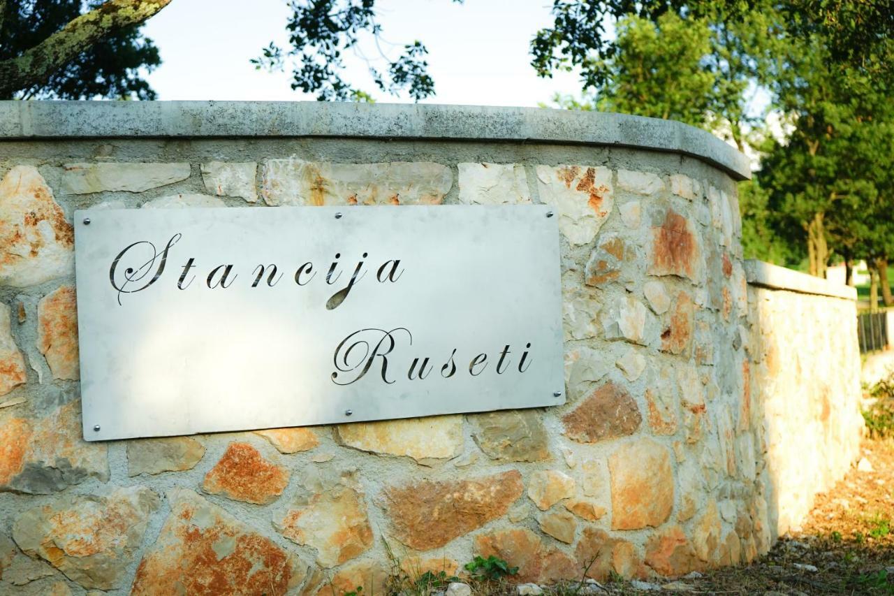 Stancija Ruseti Bed & Breakfast Oprtalj ภายนอก รูปภาพ